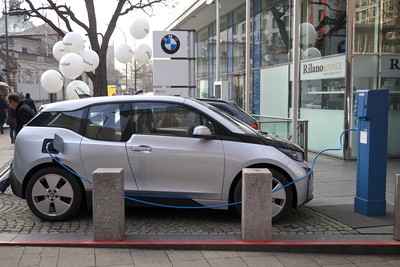 ​BMW i3 «Спагетти-кар» продан на аукционе на звездном гала-ужине Фонда Леонардо Ди Каприо