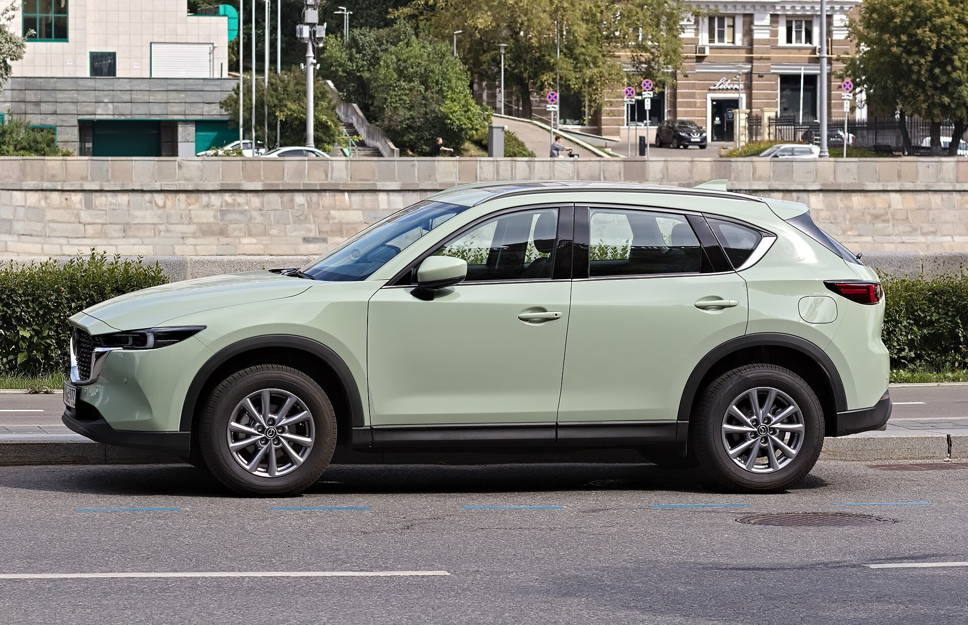 Mazda представила мини-сериал для продвижения своих моделей в России (4 видео)