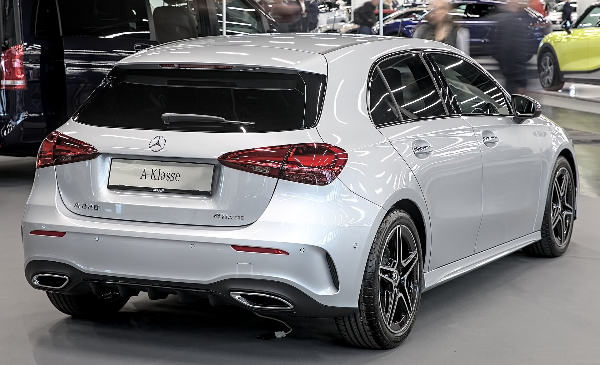 ​Mercedes-Benz анонсировал свои новинки на Парижском автосалоне 2016