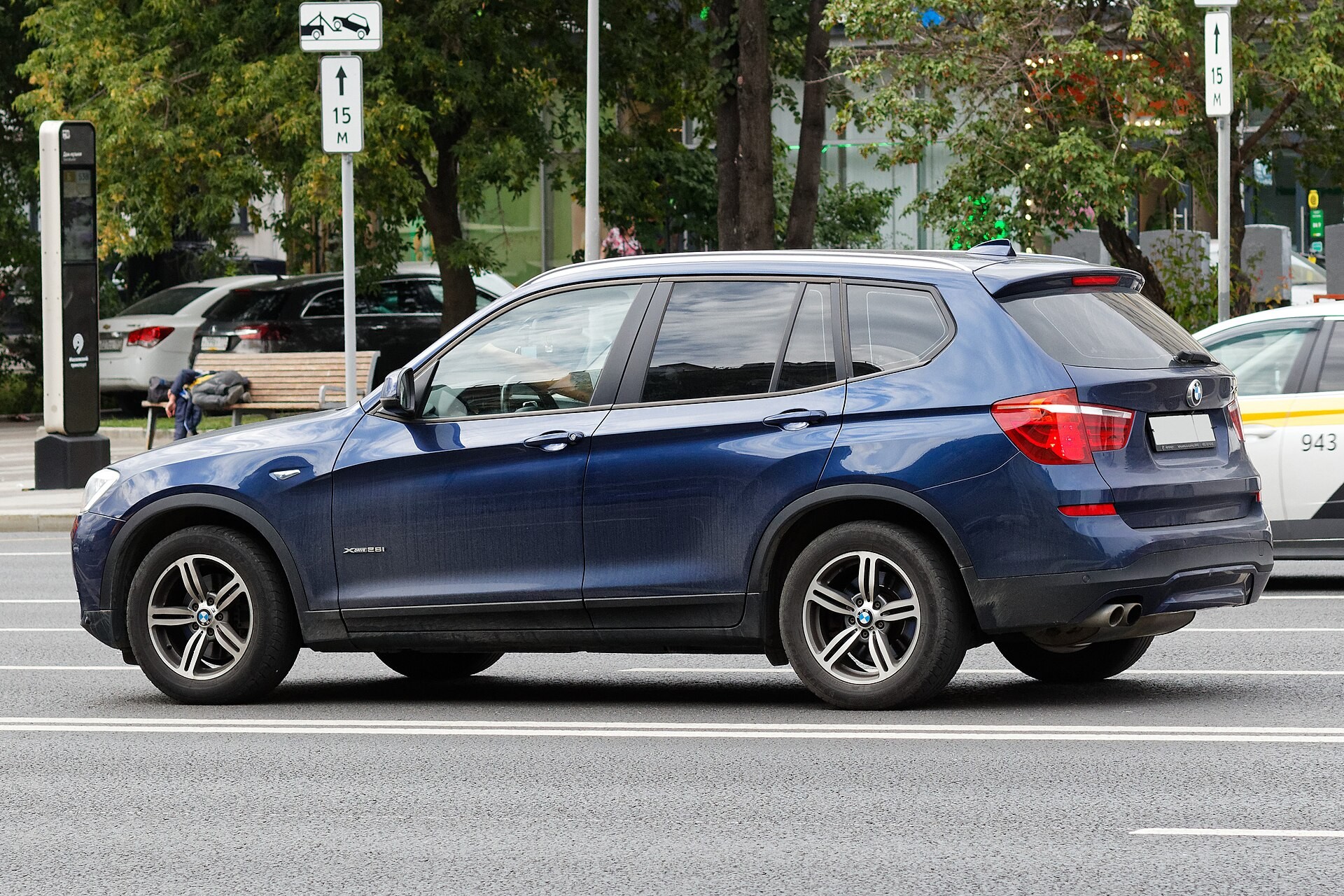 Стартовали российские продажи рестайлингового премиум-кроссовера BMW X3 (видео)