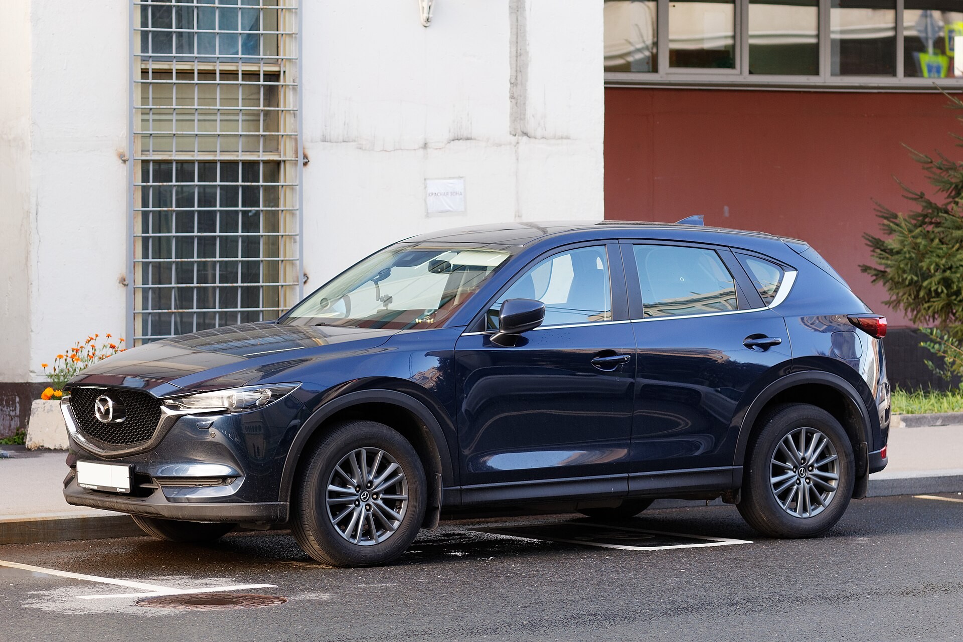 Во Владивостоке стартовал серийный выпуск кроссовера Mazda CX-5 российской сборки (видео)
