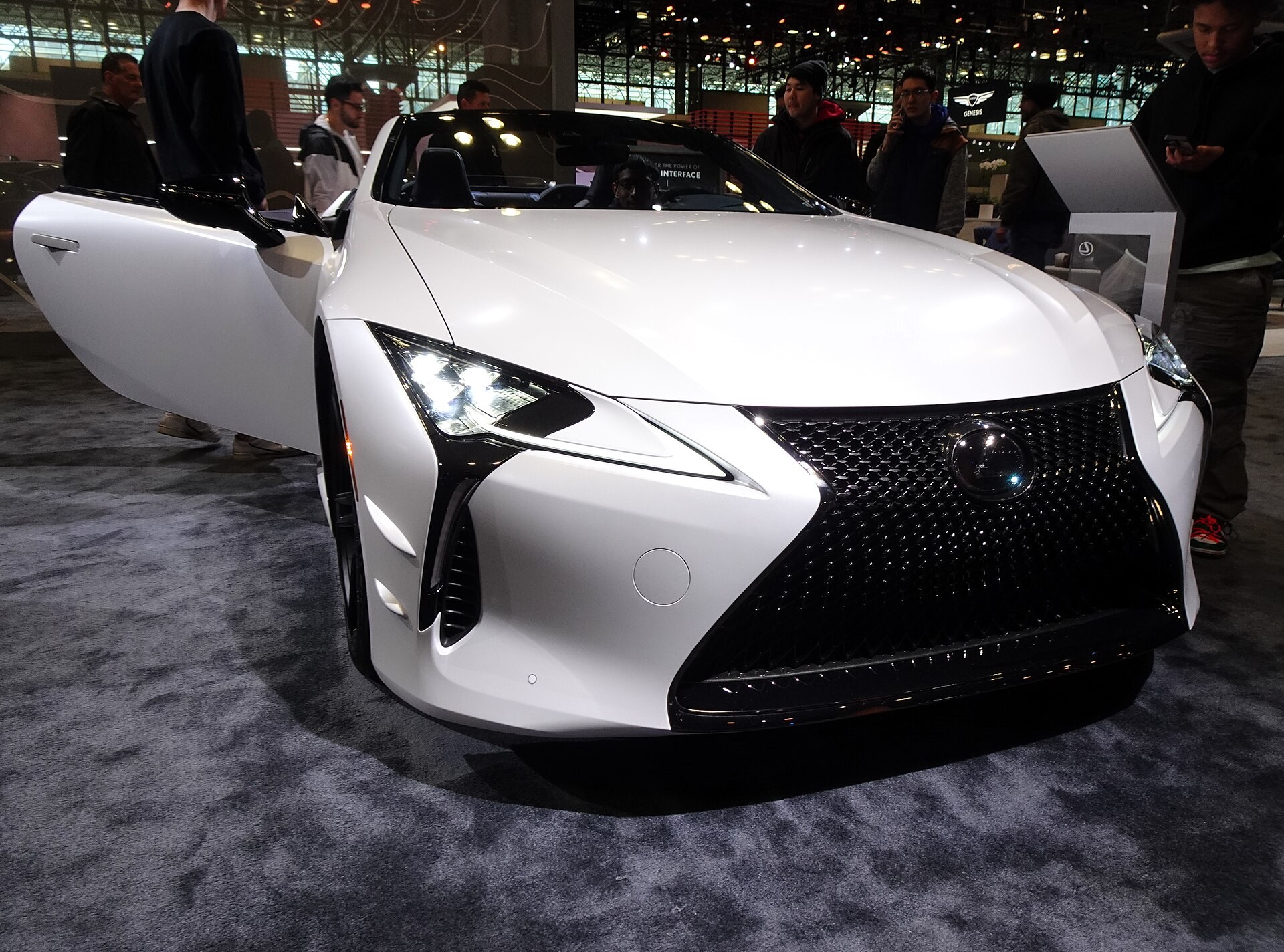 ​Европейский дебют шикарного концепта Lexus LC Convertible пройдёт в Женеве