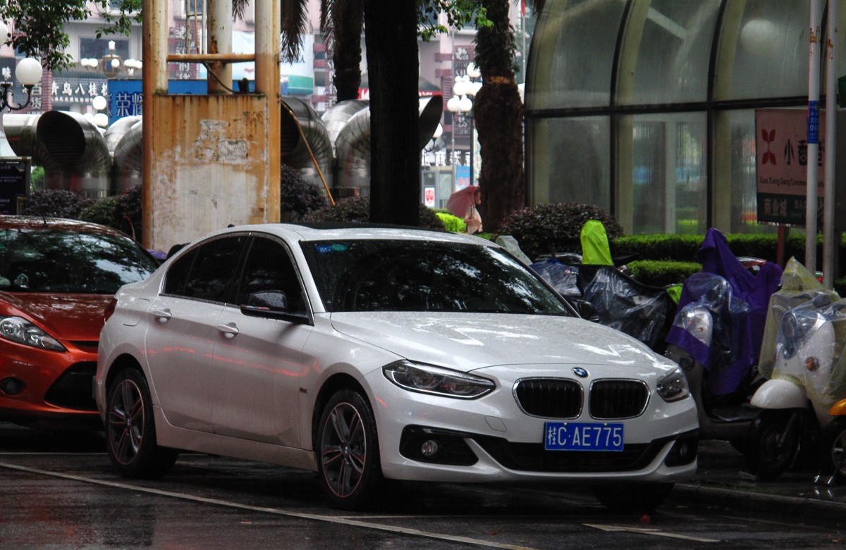 ​Баварцы представили концептуальный спортивный автомобиль BMW Compact Sedan
